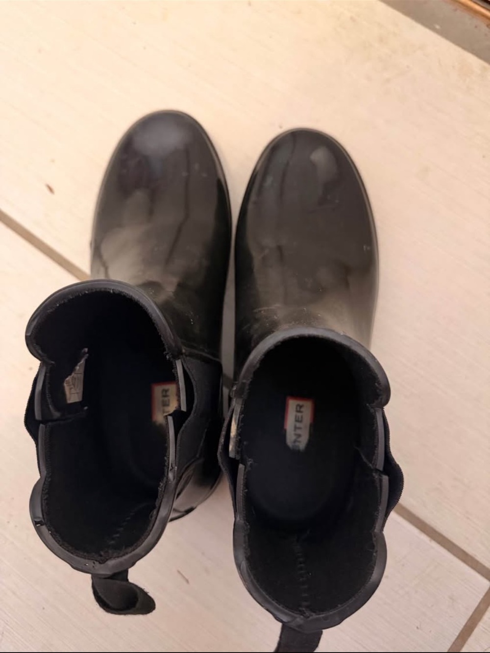 Hunter Black Gloss Short Rain Boots